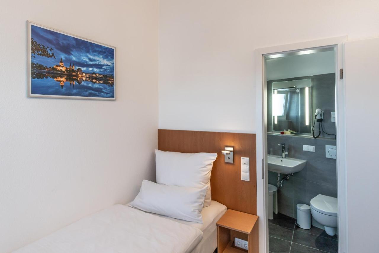 Hotel Elysee Seligenstadt Extérieur photo